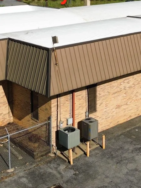 Flexion roof system installed on a commercial building in Allentown PA